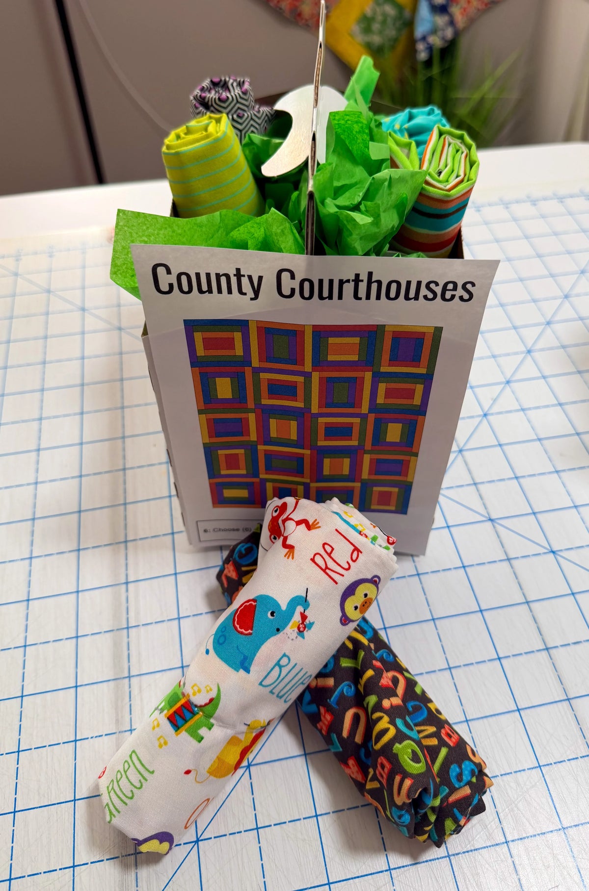 County Courthouses quilt bundle: fabric pieces in gift bag