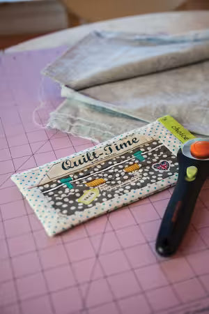 Paper Piecing Handy Pocket Guide # 20445 by Tacha Bruecher