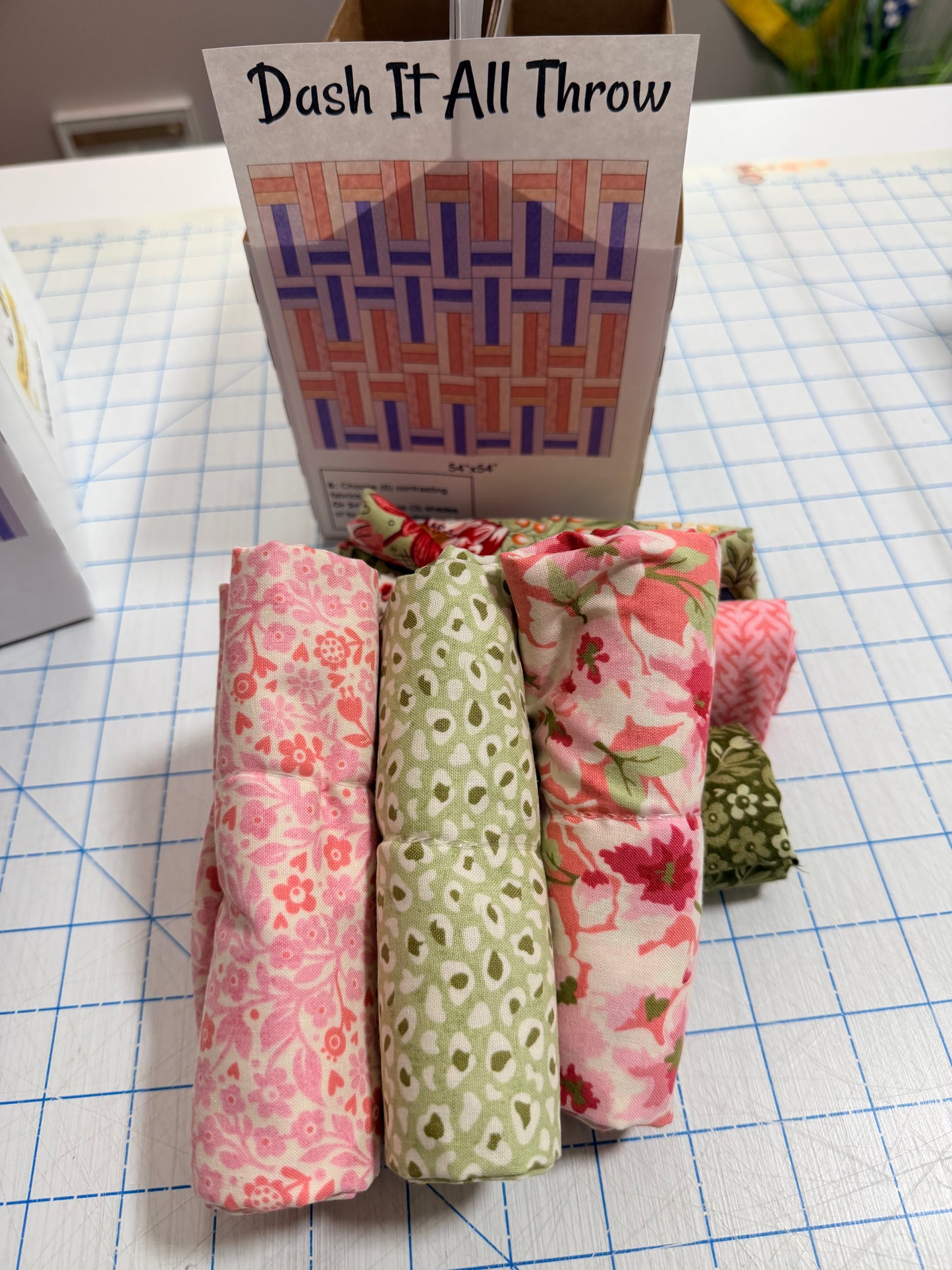 Dash It All Throw 6-Pack Quilt Bundle Field Rush