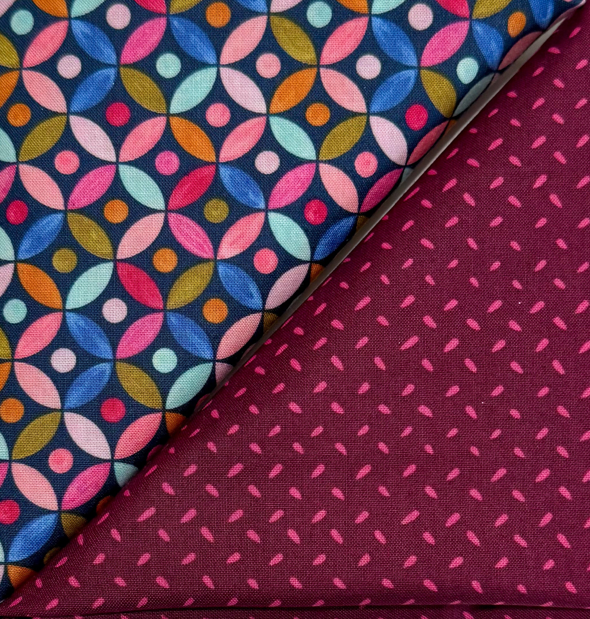 Table Runner Busy Bea Bundle Poppies and Plumes Oxford Circles with