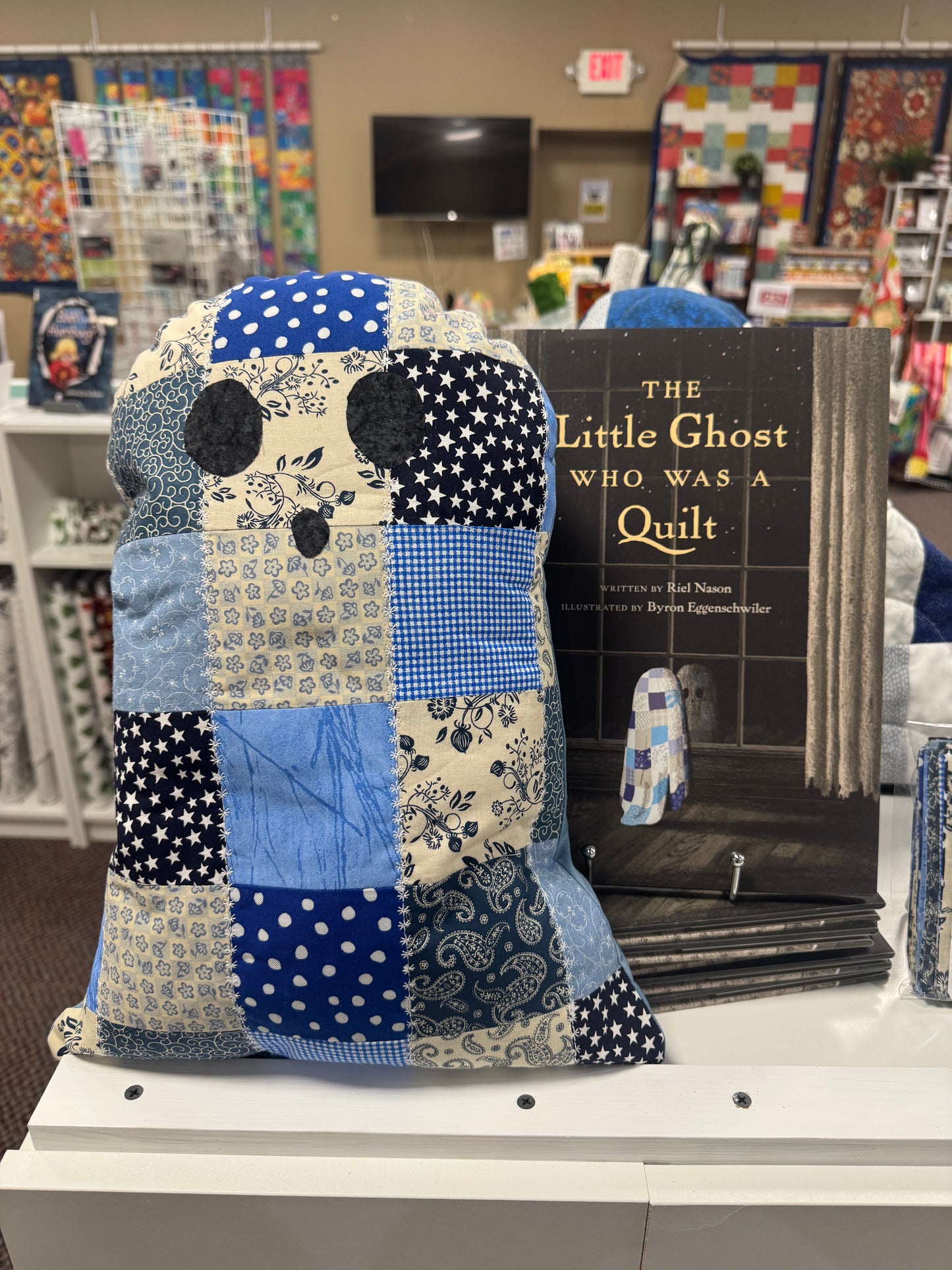 The Little Ghost Who Was a Quilt Pillow Pattern - Free Pattern