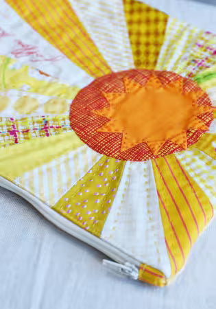Follow the Sun Quippy Zippy pattern cover, pattern JKD-0363 from Jen Kingwell Designs