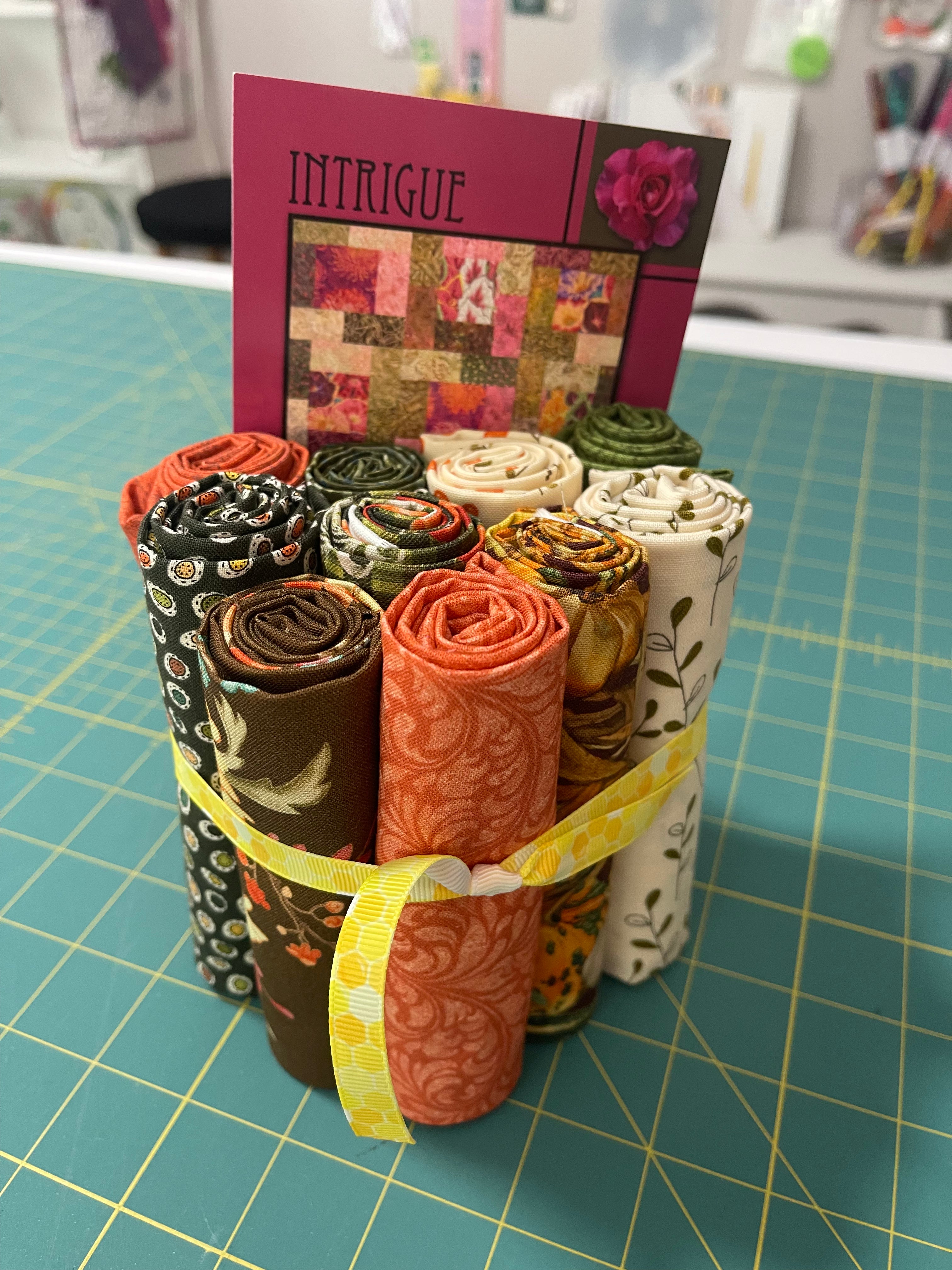 Intrigue Quilt Kit ~ Fall